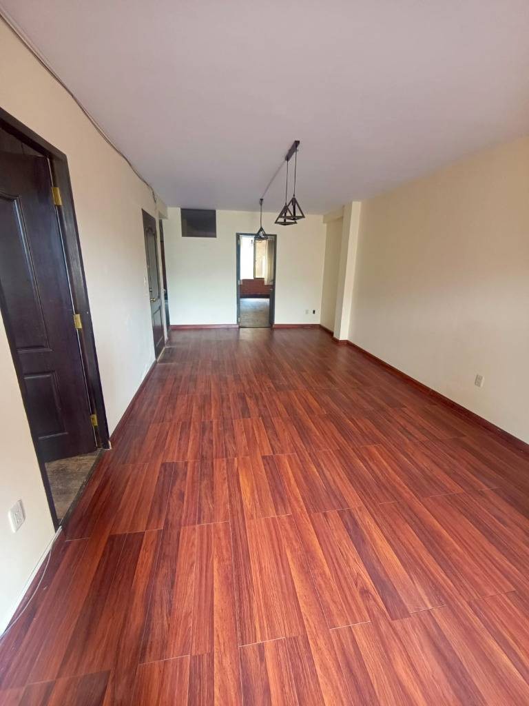 Departamento en Alto Irpavi en La Paz 3 dormitorios 3 baños  Foto 1