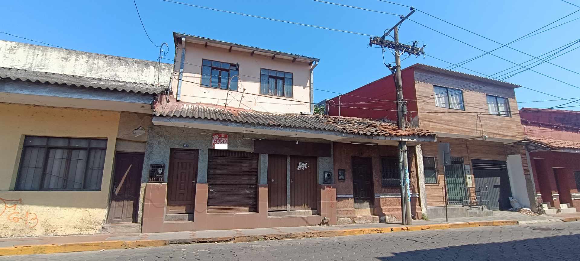 Casa en Centro en Santa Cruz de la Sierra 3 dormitorios 2 baños  Foto 2