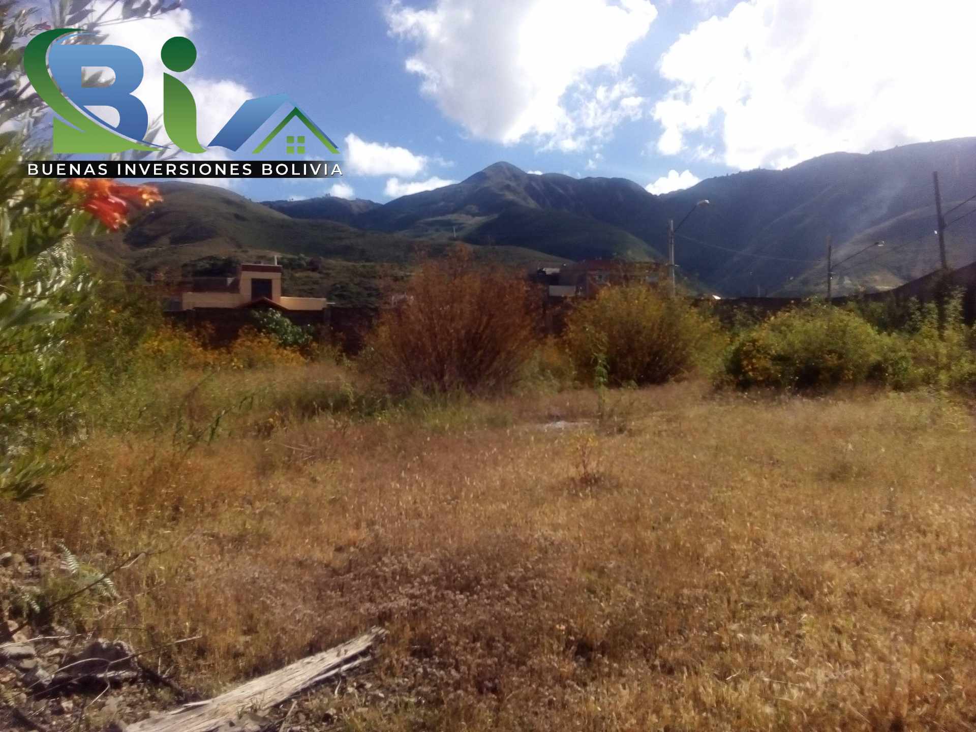 Terreno en Venta$us.190.000 LOTE AMURALLADO ESQUINA SUP.1003M2 URB. PEDREGAL ZONA  PACATA    Foto 13