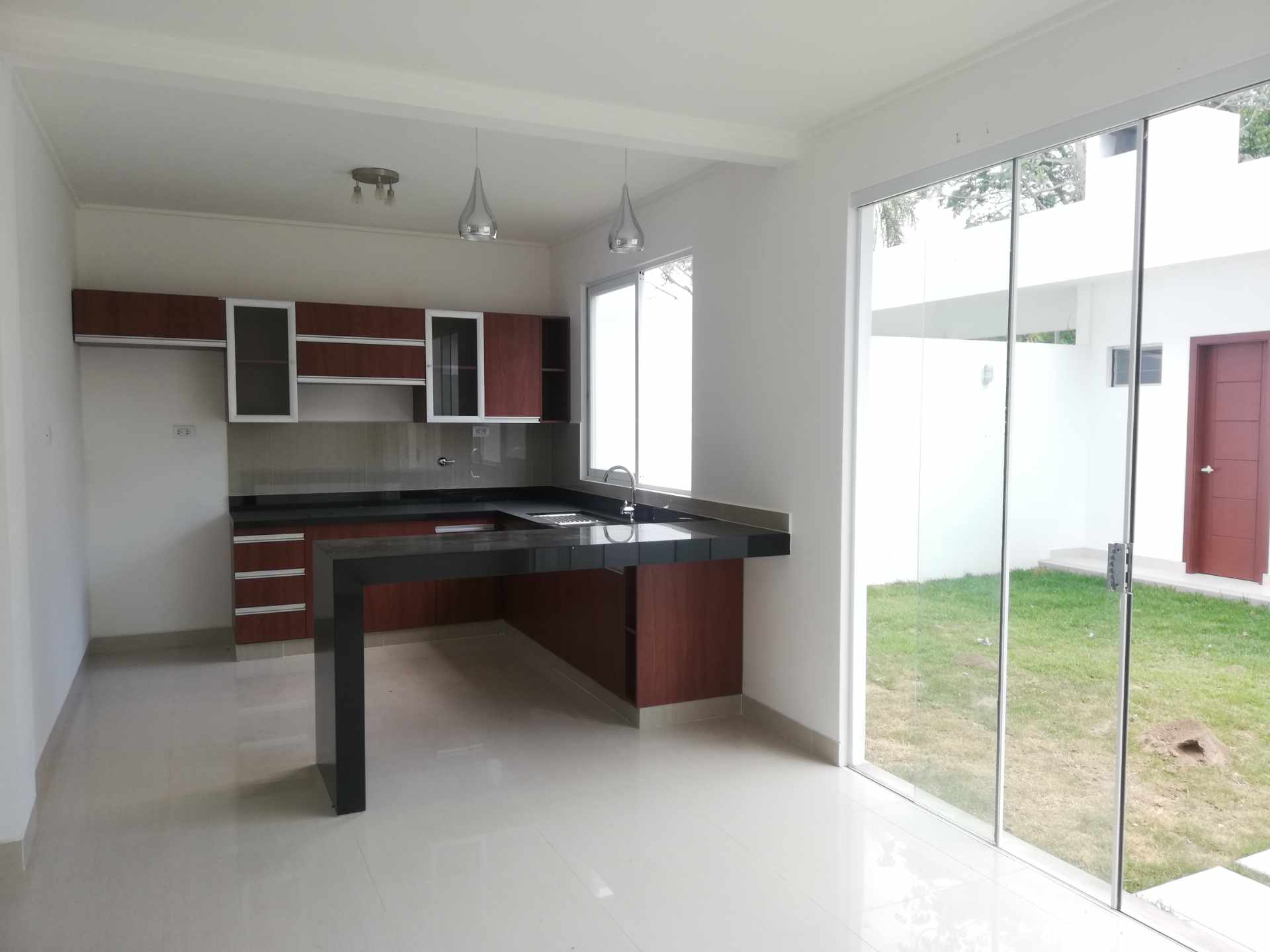 Casa en VentaURBANIZACION CERRADA CASA DE CAMPO (Casa de Campo - Club Golf)
 3 dormitorios 3 baños 2 parqueos Foto 5