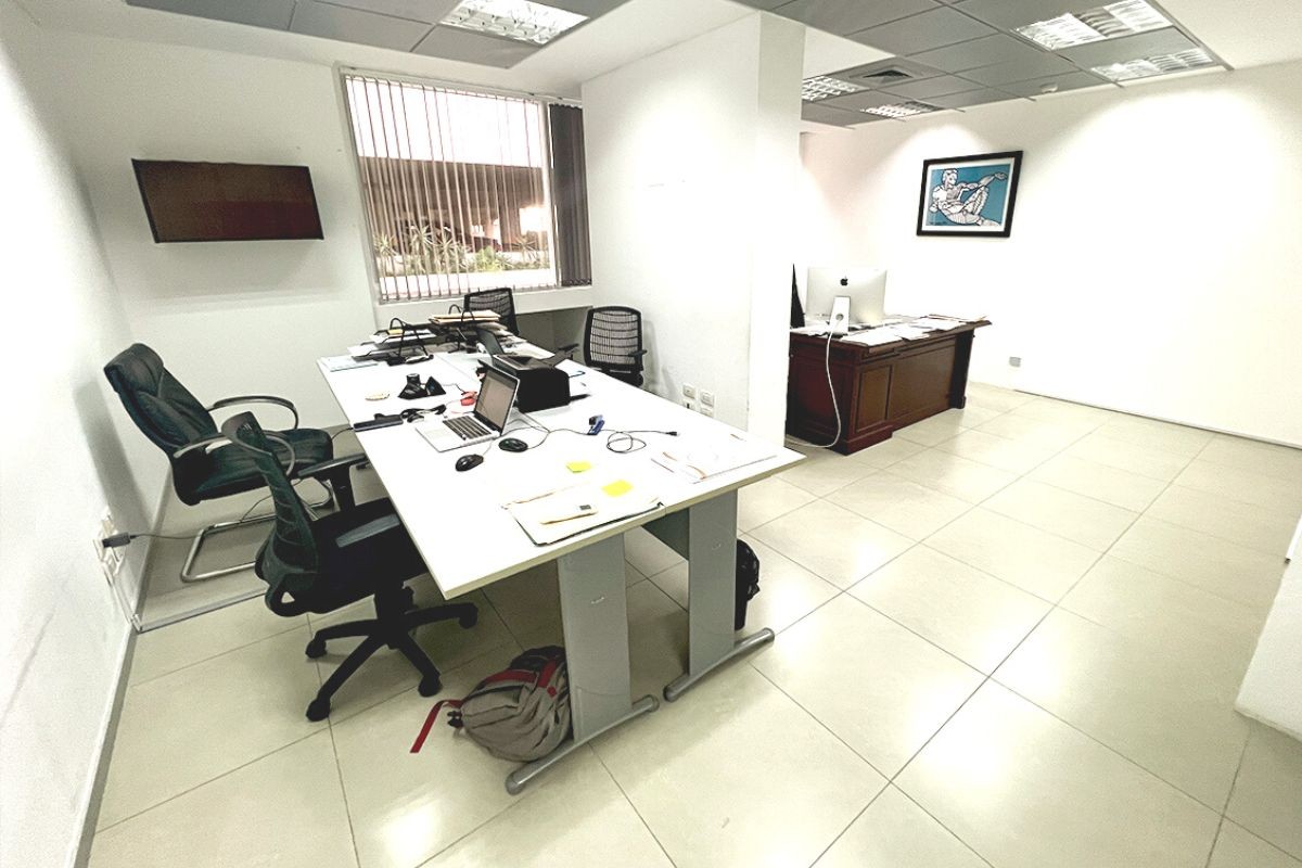 Oficina en VentaOFICINA EN VENTA - TORRE DUO (EQUIPETROL) Foto 4