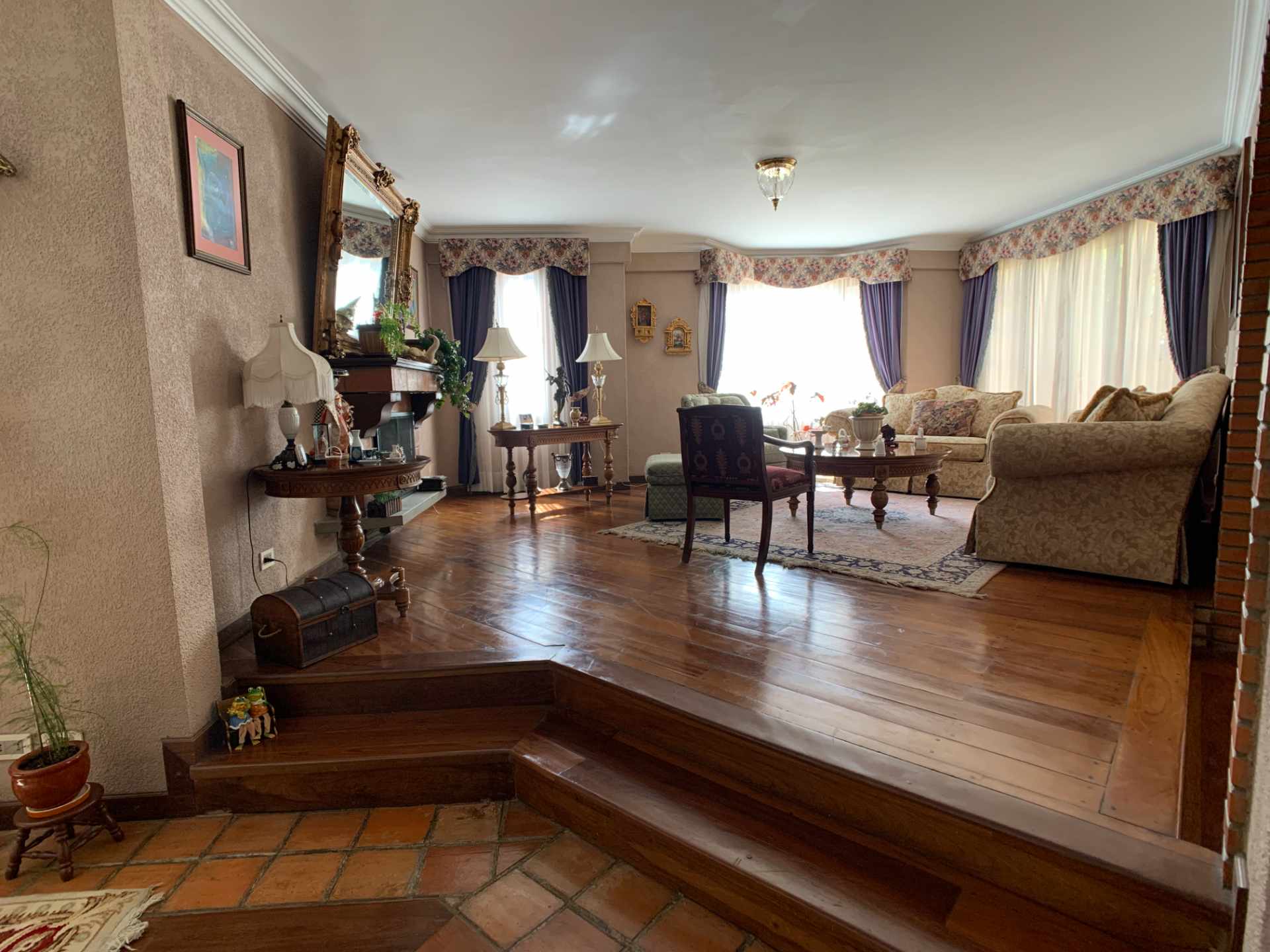 Casa Lujosa residencia estilo mediterráneo clásico con acabados de primera. Foto 11