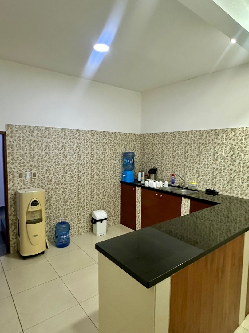 Galpón en AlquilerSALÓN MULTIFUNCIONAL EN ALQUILER
Zona Norte – Av. Banzer, 5to Anillo Foto 18