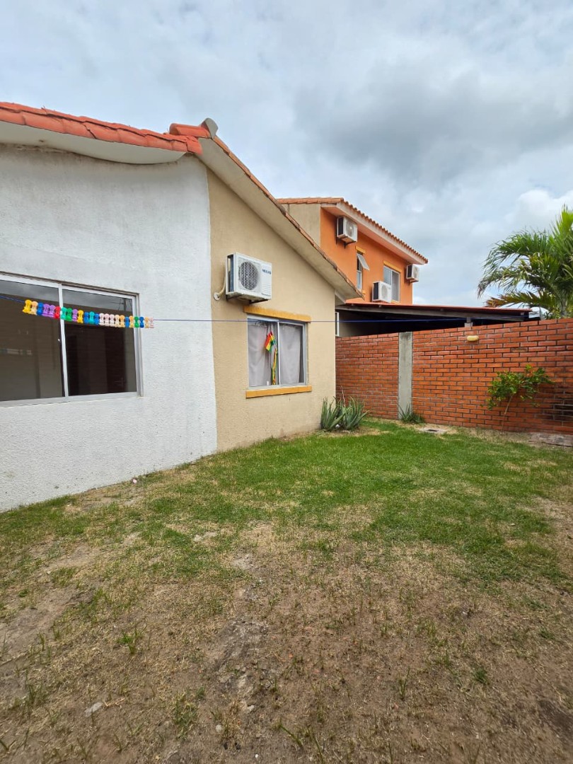 Casa en Carretera Norte en Santa Cruz de la Sierra 3 dormitorios 2 baños  Foto 20