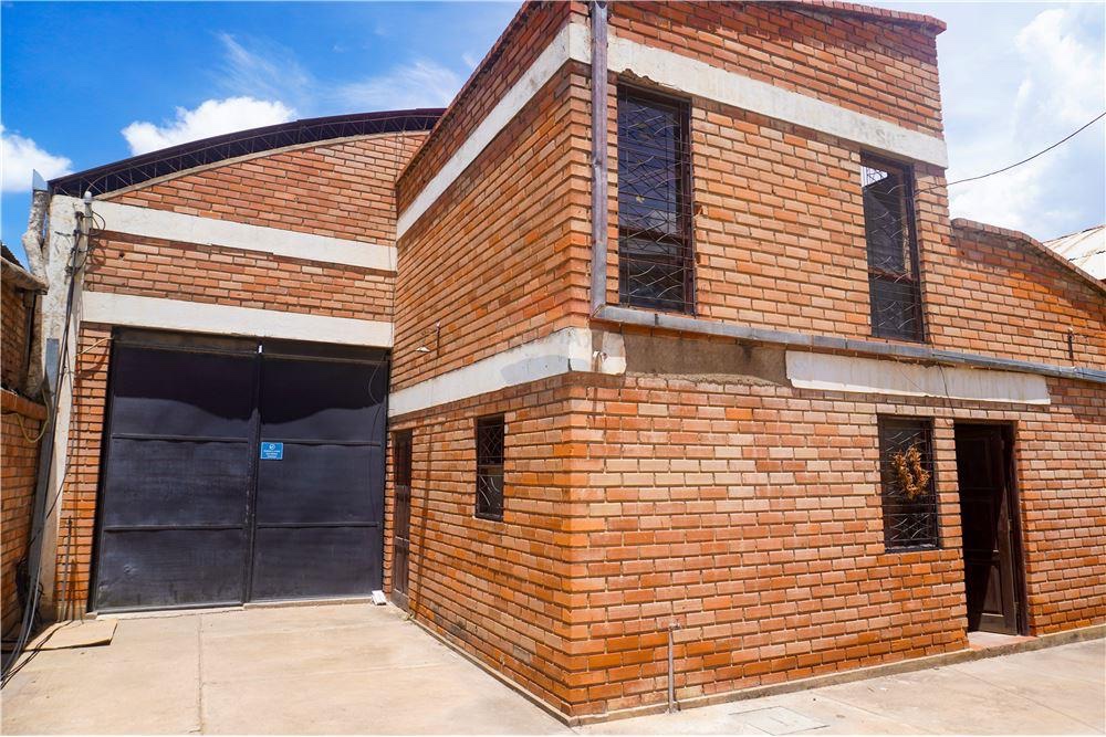 En Alquiler a $us 2,500 Foto 4