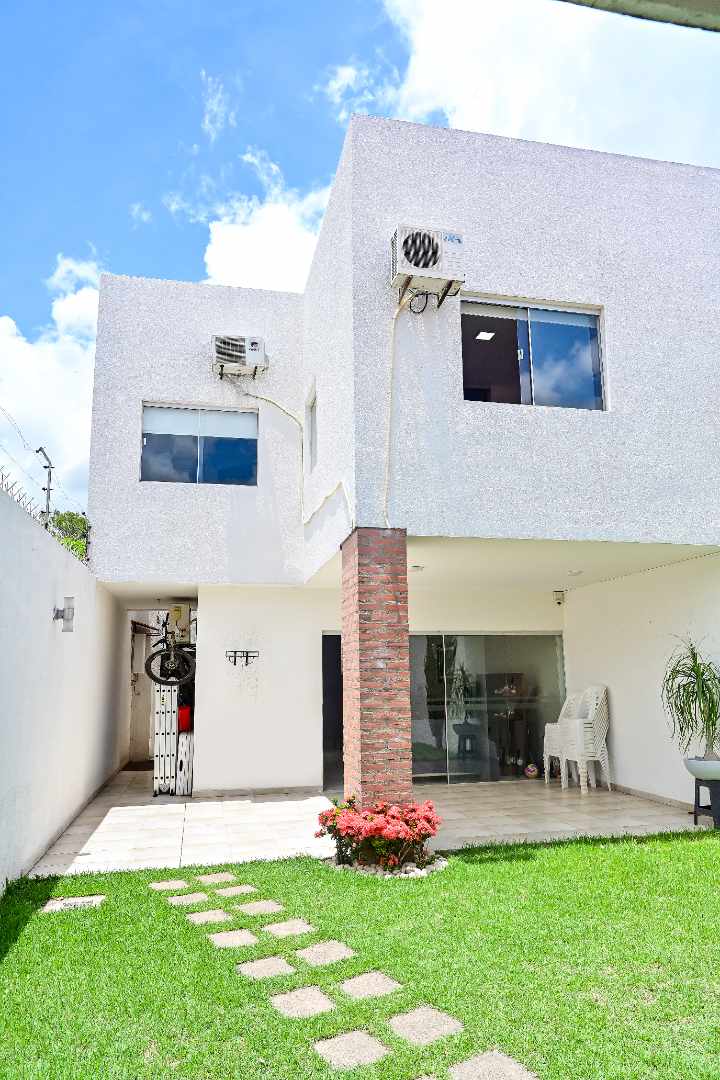Casa en VentaAv Pirai 4 to anillo  3 dormitorios 4 baños 2 parqueos Foto 6