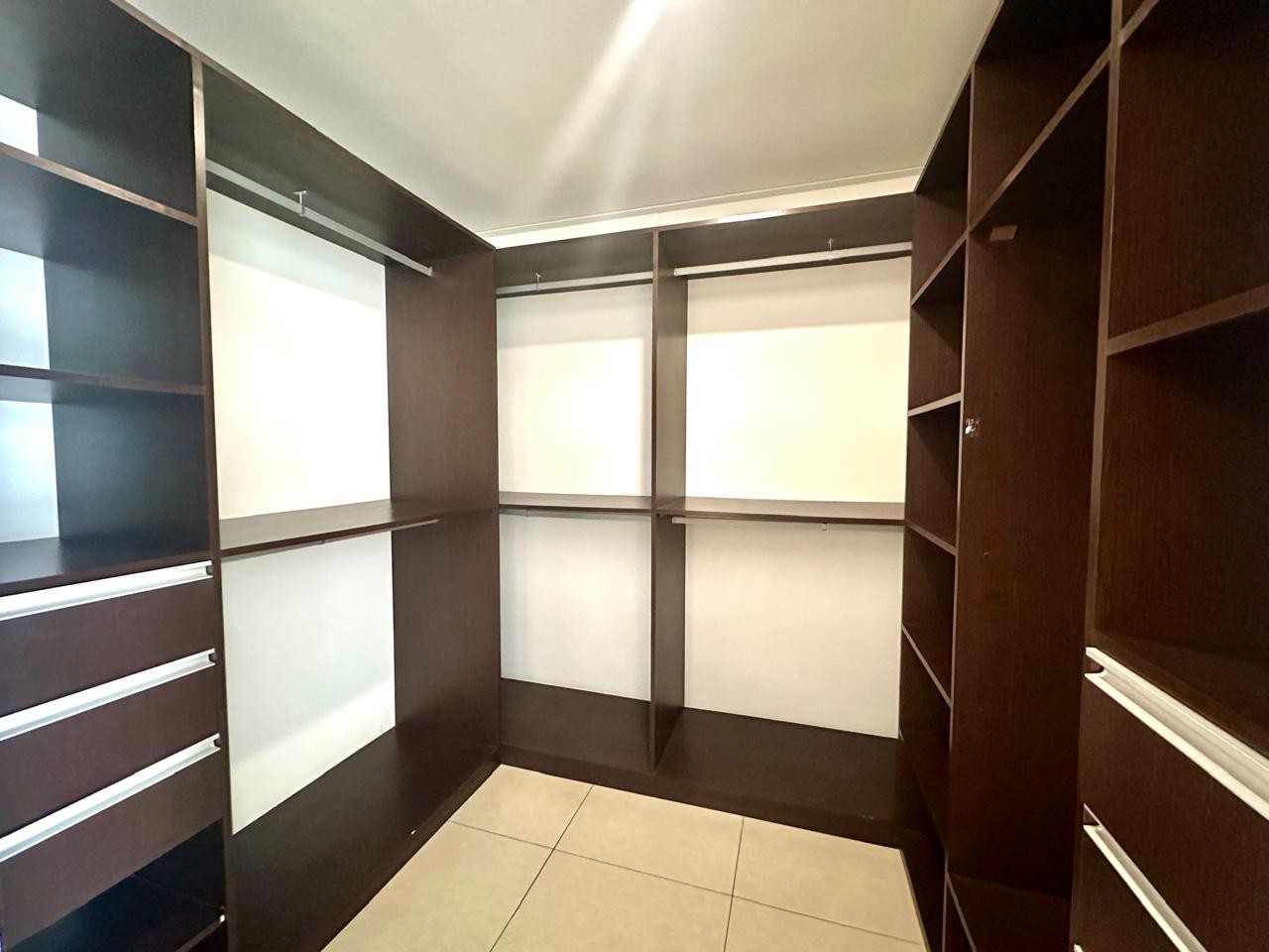 Departamento EDIFICIO TORRES DE LA SIERRA Foto 5