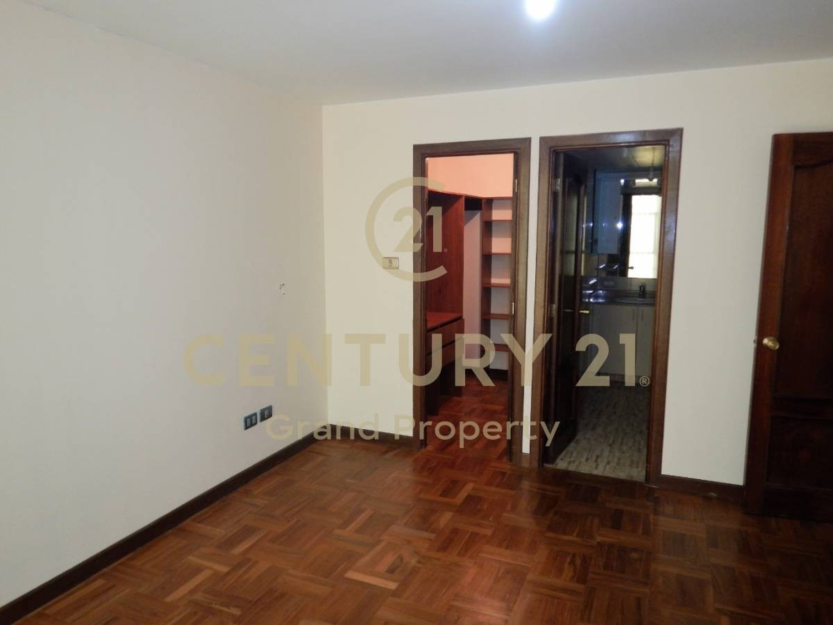 Departamento Av. Sanchez Lima Nº 2326, Edif. Valentina Piso 13 Depto 13A Foto 13