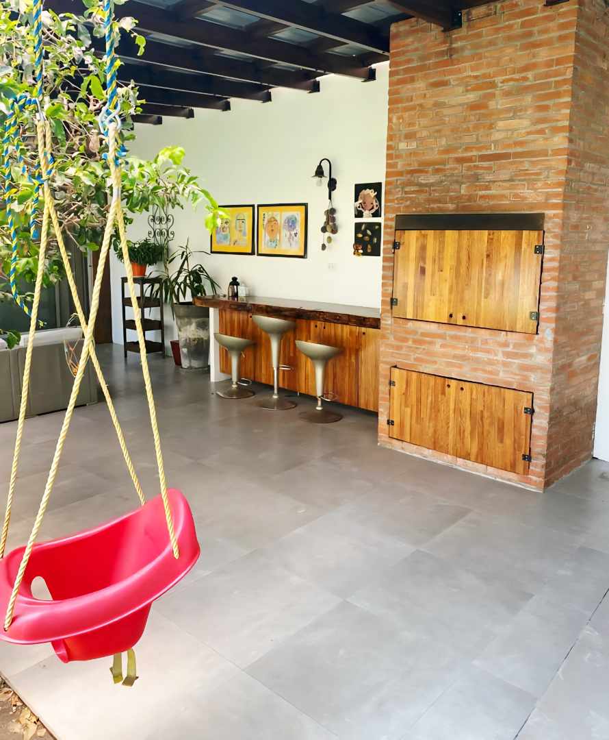 Casa en VentaAvenida Roca y Coronado 3 dormitorios 5 baños 2 parqueos Foto 1