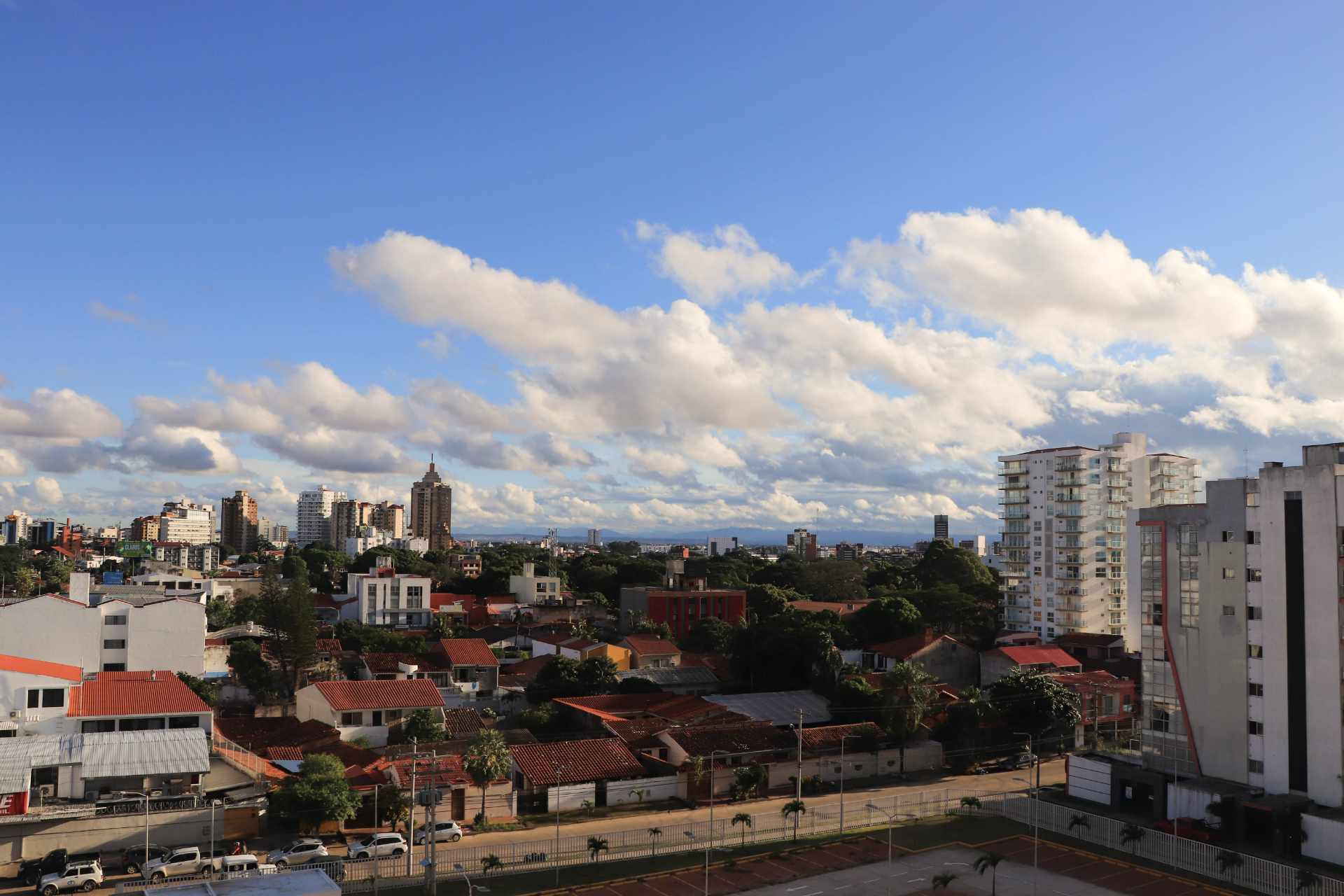 Departamento en Entre 2do y 3er anillo Norte en Santa Cruz de la Sierra 3 dormitorios 3 baños 1 parqueos Foto 24