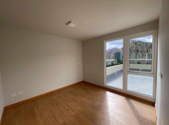 Departamento COLINA II - Calle 37 de Achumani Foto 2