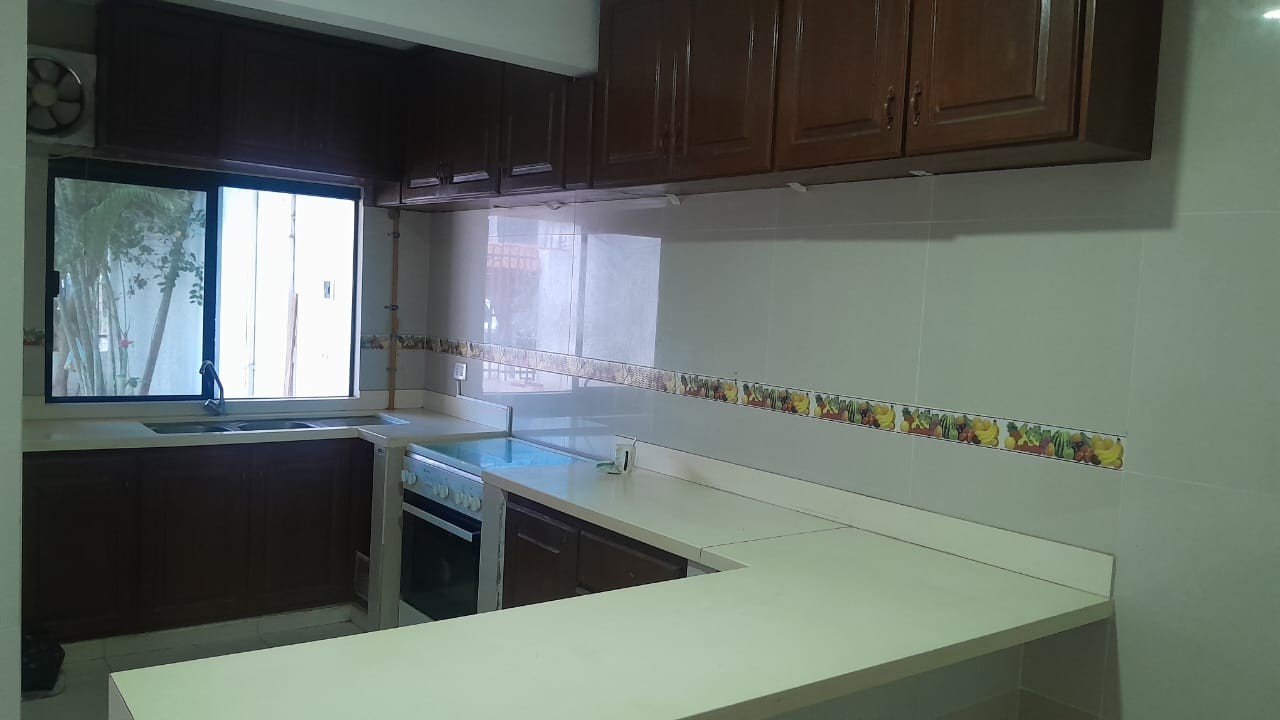 Casa en VentaCasa en Venta - B/Tusequis C/Chesterton 5 dormitorios 3 baños 1 parqueos Foto 7