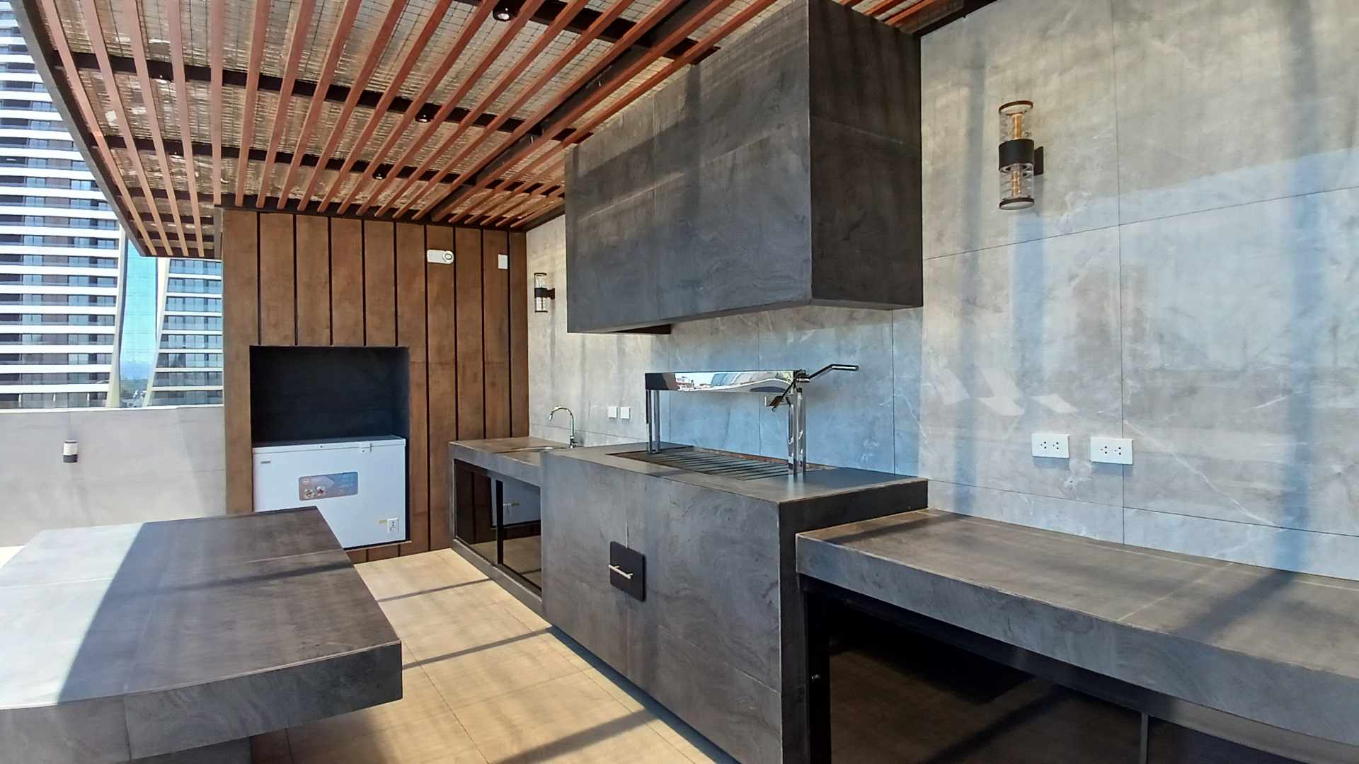 Departamento en Sirari en Santa Cruz de la Sierra 1 dormitorios 1 baños  Foto 5