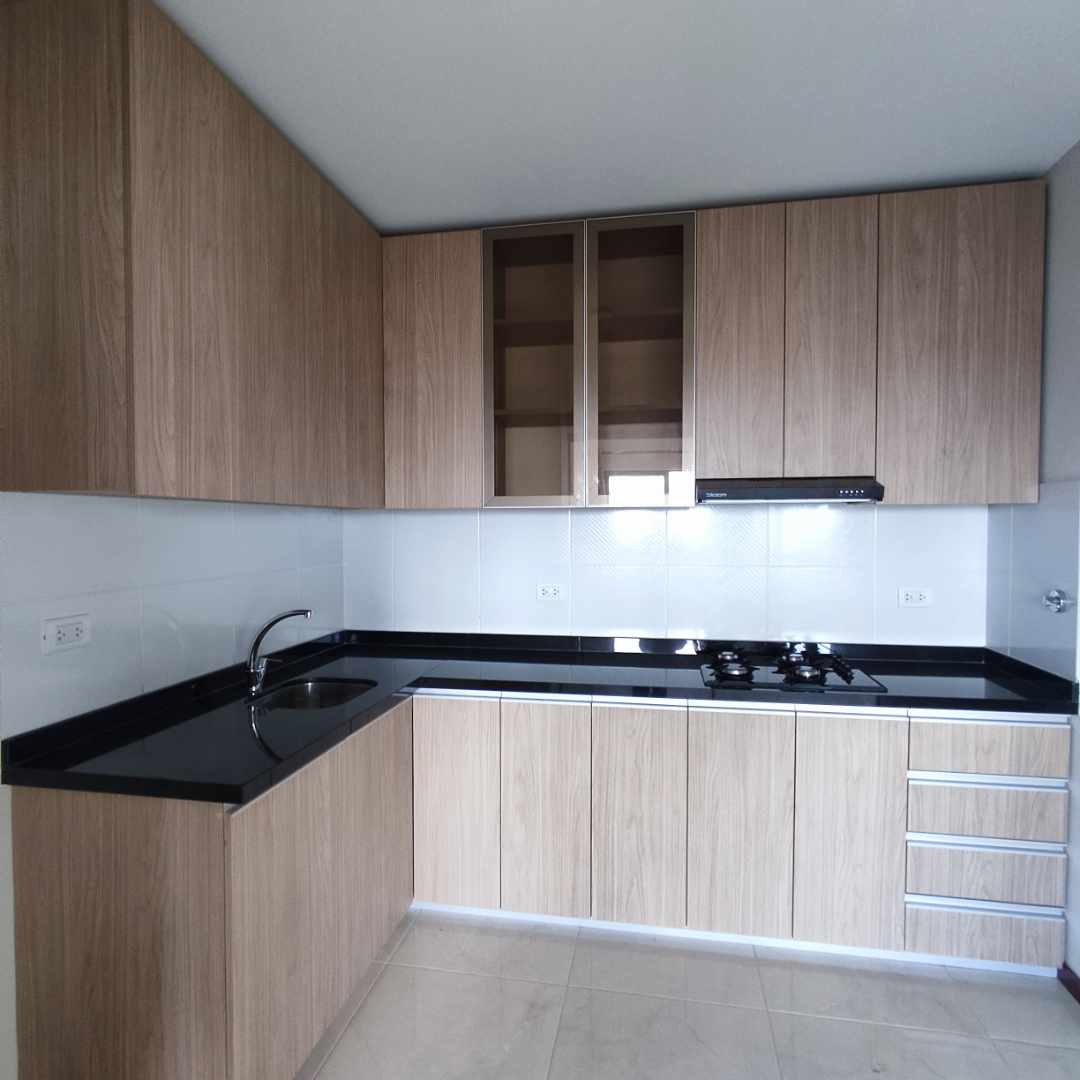 Departamento en AlquilerEntre 1er y 2do Anillo por Av Centenario, Santa Cruz - Bolivia 🇧🇴 Foto 3