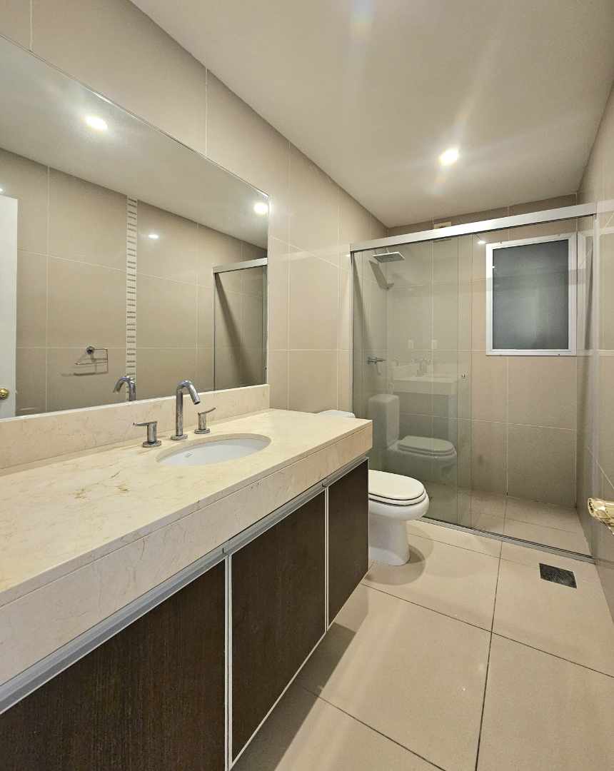 Departamento Av Pirai entre 4 y 5to anillo DEPARTAMENTO EN ALQUILER – COND VISTA VERDE Foto 6
