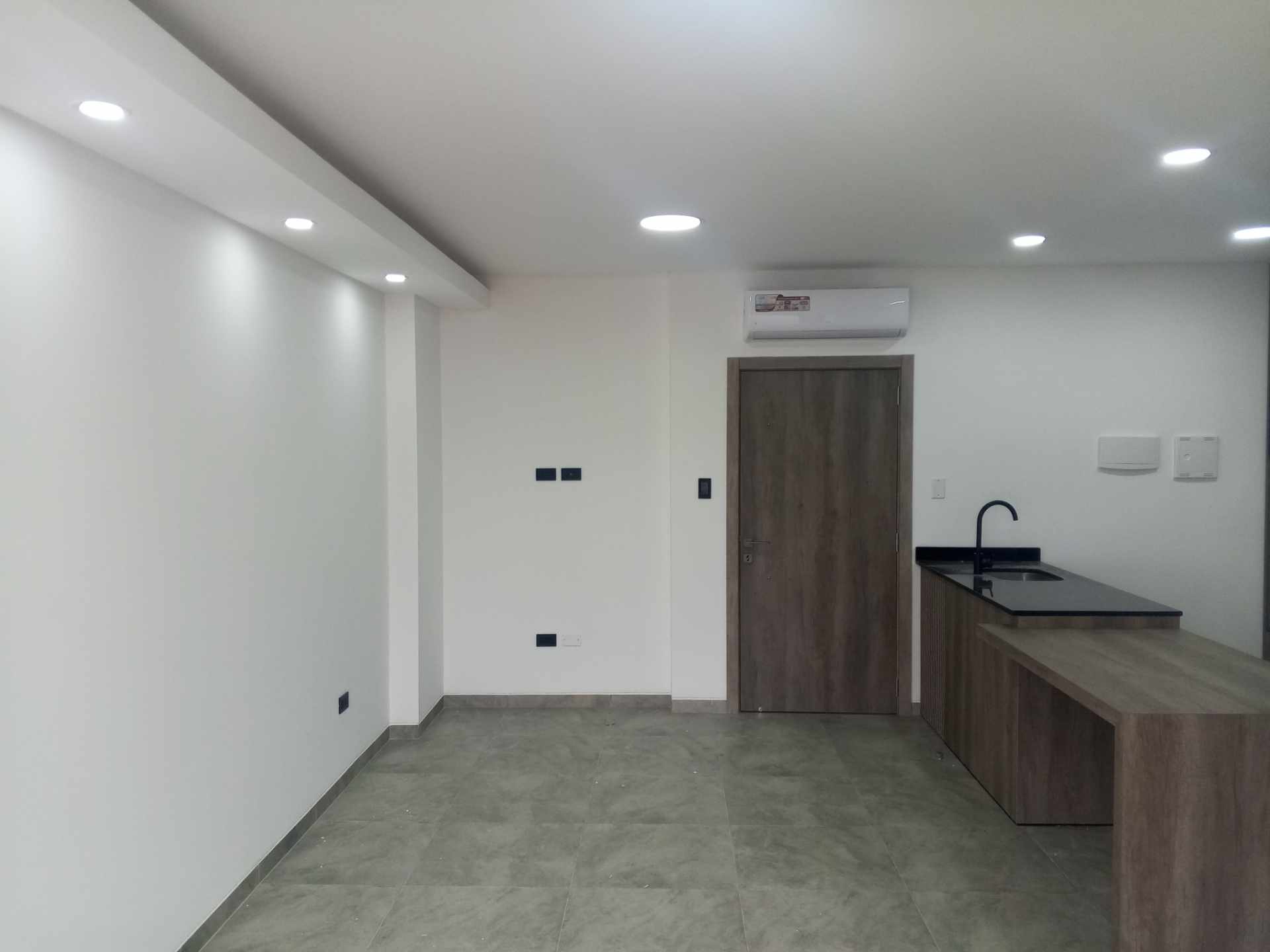 Departamento [CONDOMINIO TWIST| URBARI] ALQUILER SIN MUEBLES: DEPARTAMENTO 1 DORMITORIO CON BALCON A ESTRENAR Foto 2