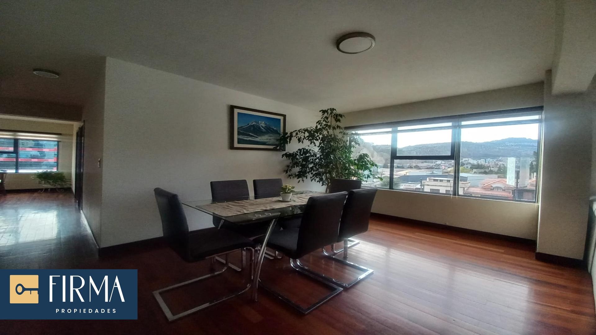 Departamento en Alquiler DEPARTAMENTO EN AQUILER AMPLIO AMOBLADO Y TOTALMENTE EQUIPADO EN CALACOTO 3 dormitorios 3 baños 1 parqueos Foto 5