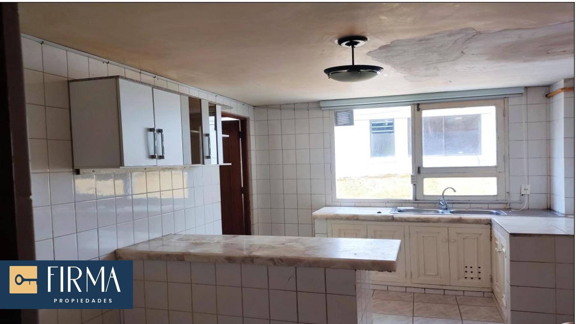 Departamento en Irpavi en La Paz 3 dormitorios 2 baños  Foto 2