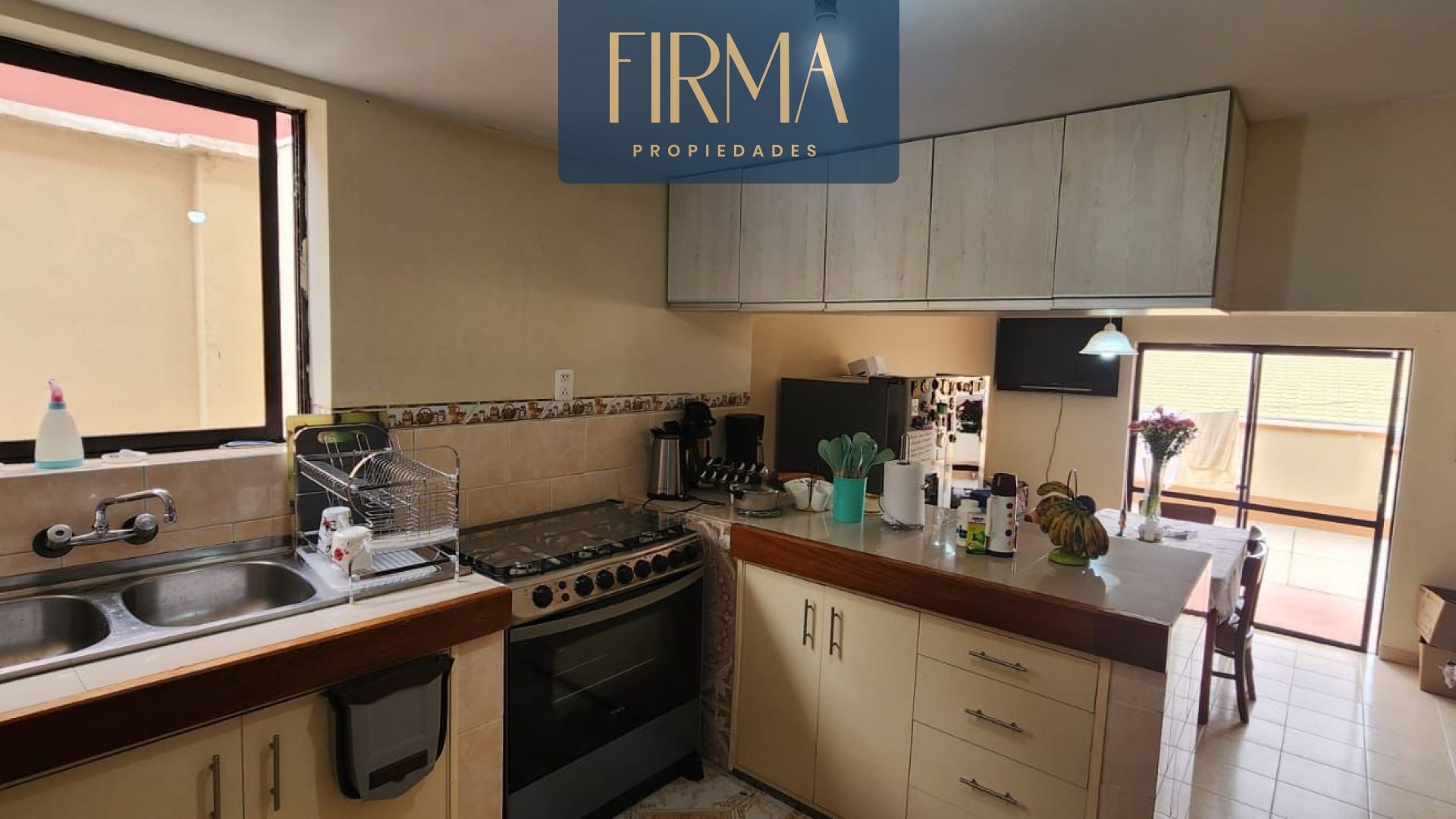 Casa en AnticréticoCASA EN ANTICRETICO REGISTRABLE, ACHUMANI 3 dormitorios 4 baños 3 parqueos Foto 5