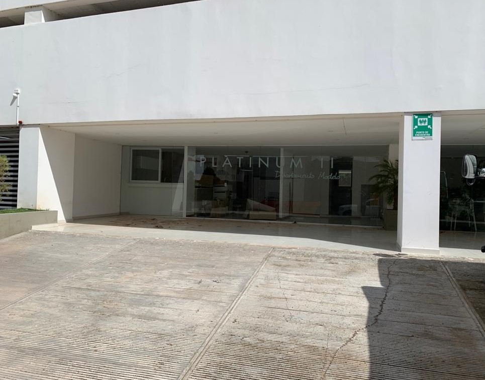 Local comercial en Venta4to anillo frente al Ventura Mall Foto 12