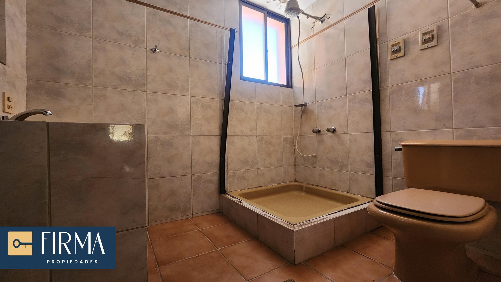 Departamento en VentaDEPARTAMENTO EN VENTA, ACHUMANI 3 dormitorios 2 baños  Foto 8