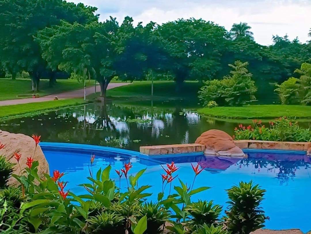 Casa en VentaZona Norte
Condominio Polo Country 5 dormitorios 6 baños 4 parqueos Foto 25
