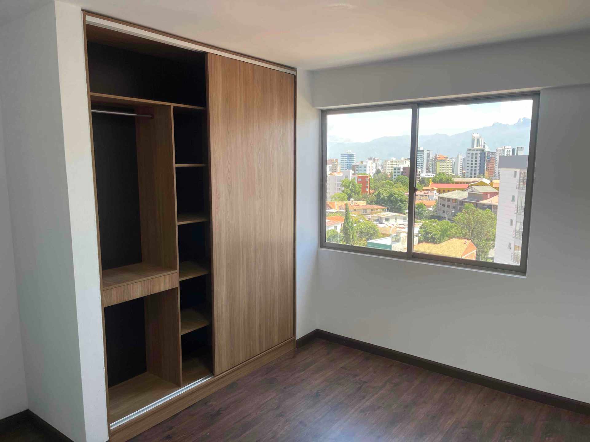 Departamento en Muyurina en Cochabamba 3 dormitorios 2 baños 1 parqueos Foto 22