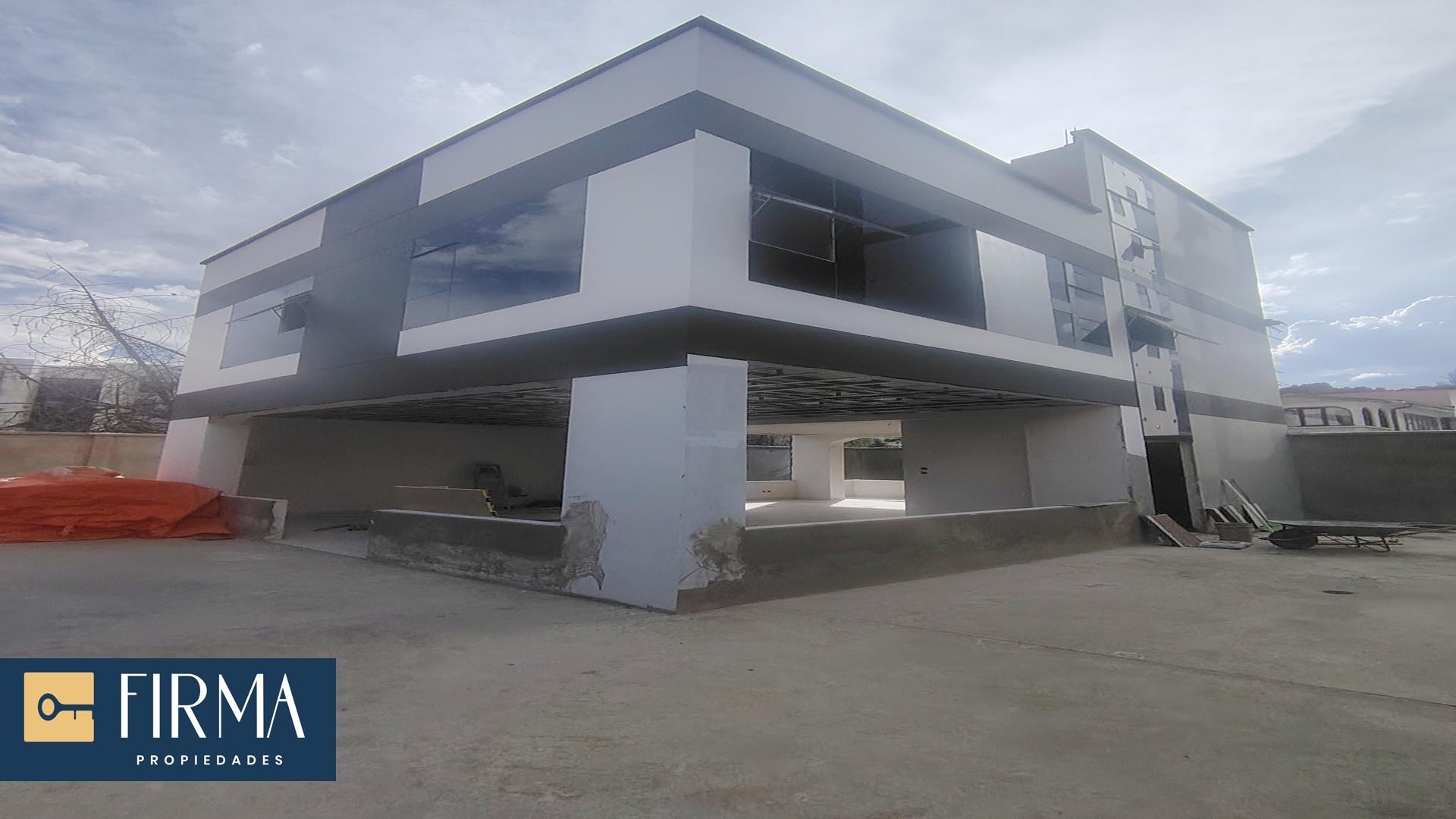 Casa en Obrajes en La Paz 5 dormitorios 4 baños  Foto 11