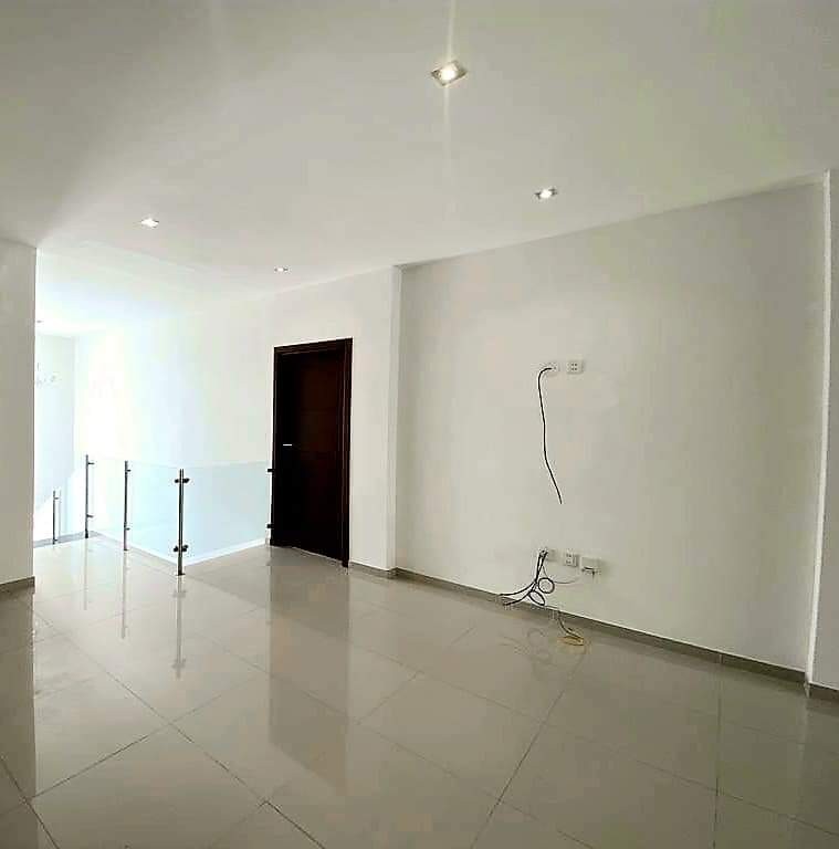 Casa en AlquilerURUBÓ 
Condominio Colinas del Urubó 
Sector 1 Foto 17