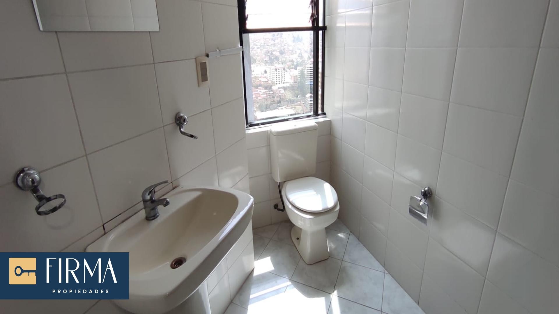 Oficina en AlquilerOFICINA EN ALQUILER, SAN JORGE 2 dormitorios 2 baños 1 parqueos Foto 5