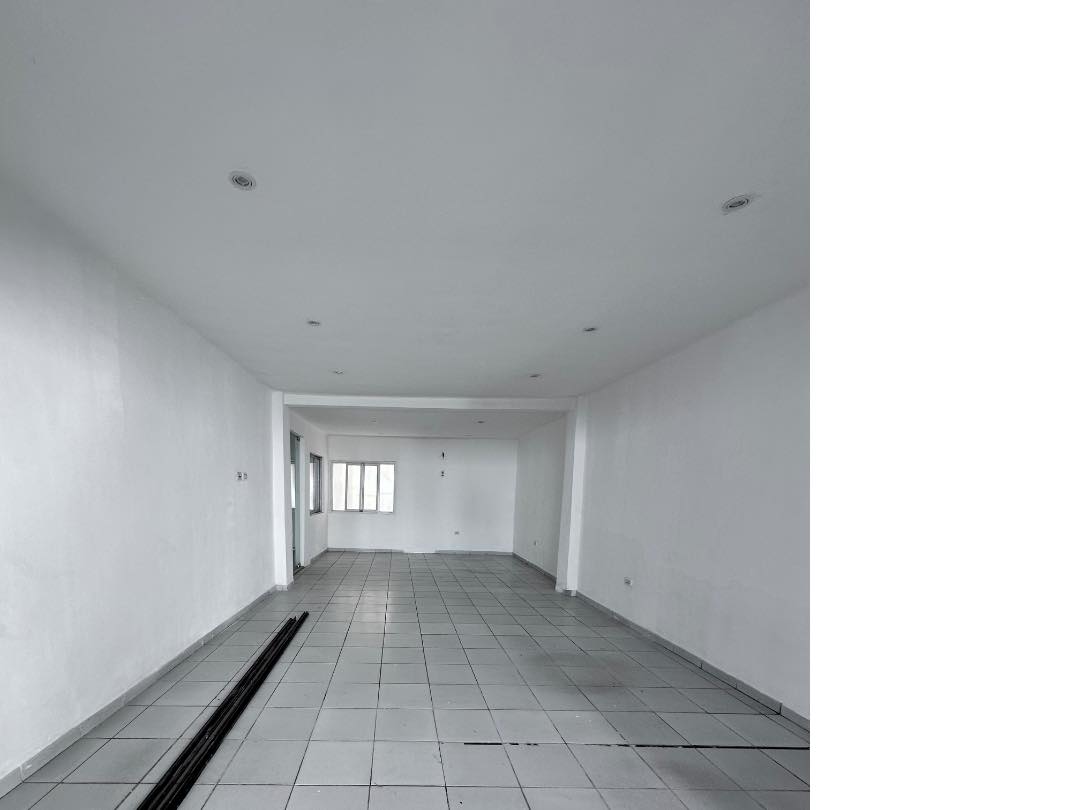 Galpón  sobre la Av. 26 de Febrero (2do anillo) Foto 13