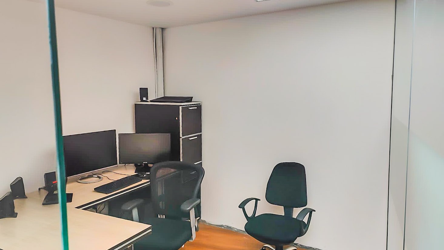 Oficina en Venta<b>OFICINA NUEVA DE 154 M2. EN VENTA EN LA AVENIDA 6 DE AGOSTO</b>  6 dormitorios 2 baños  Foto 5