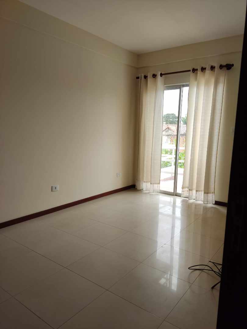 Departamento en AlquilerAV. BENI ENTRE 4TO. Y 5TO
ANILLO CALLE MARÍA LUISA CASTRO, CONDOMINIO NORTE 3 dormitorios 4 baños 1 parqueos Foto 18