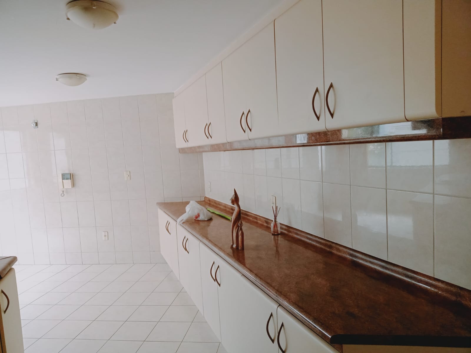 Departamento en AnticréticoANTICRETICO REGISTRABL, ELEGANTE DEPARTAMENTO EN ACHUMANI SECTOR ASILO 3 dormitorios 4 baños 2 parqueos Foto 12