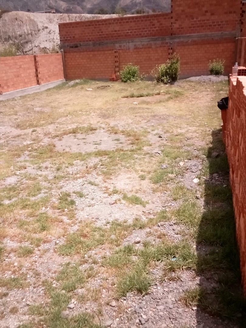 Terreno en VentaEx Fundo Avircato , Cantón Mecapaca, Urbanización “Villa Linda” Foto 8