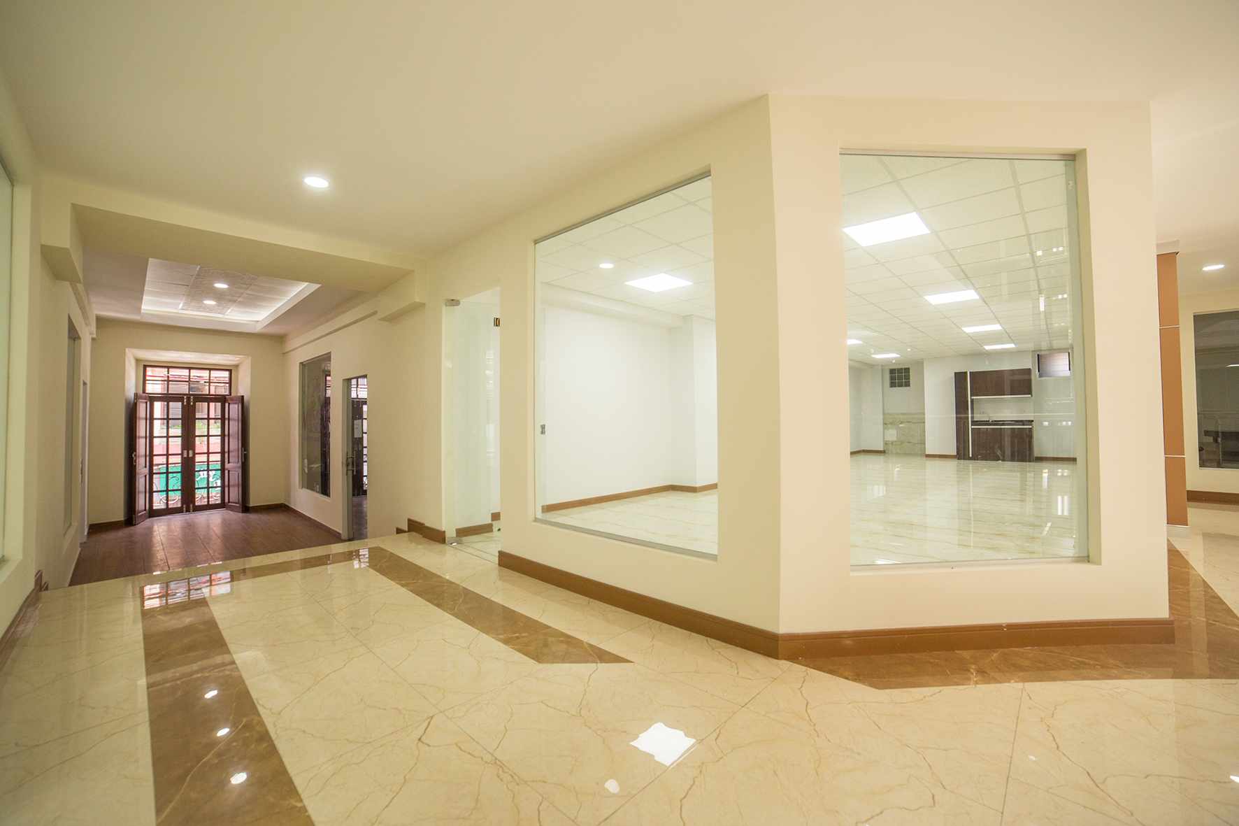 Oficina en AlquilerCalle Jordán entre 25 de Mayo y Esteban Arce Foto 6