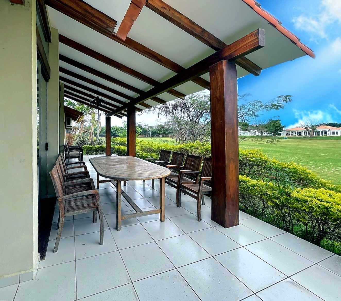 Casa en VentaZona Norte
Condominio Polo Country 5 dormitorios 6 baños 4 parqueos Foto 7