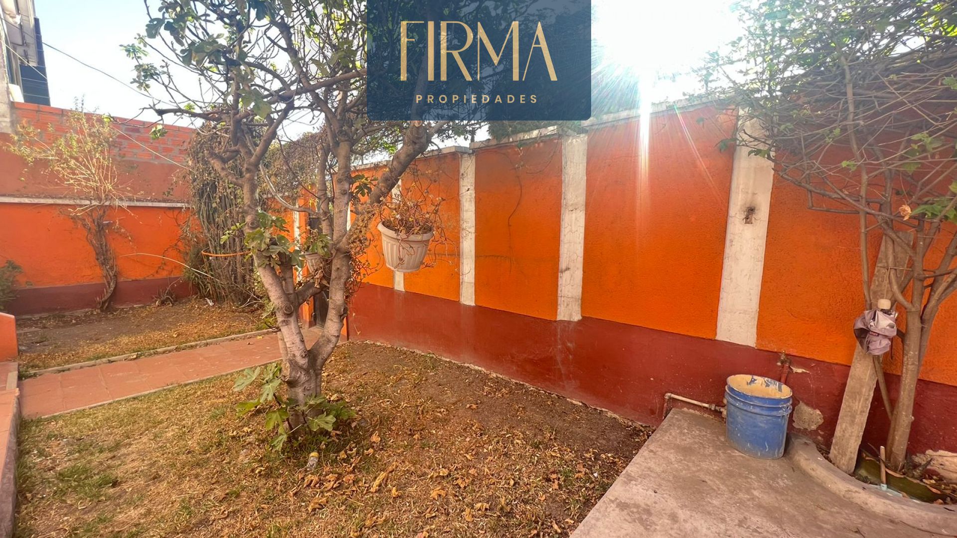 Terreno en VentaCOMPRA ESTE TERRENO EN ACHUMANI    Foto 1