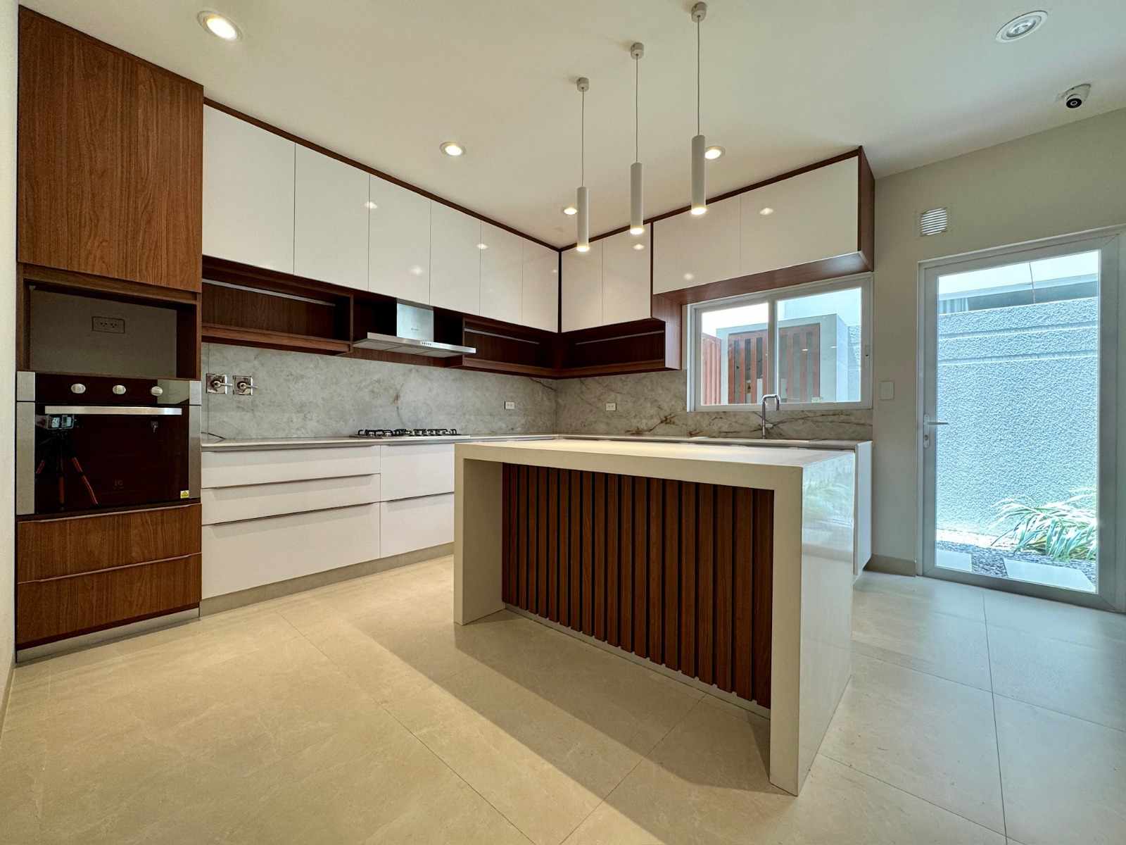 Casa en Carretera Norte en Santa Cruz de la Sierra 3 dormitorios 5 baños 4 parqueos Foto 19