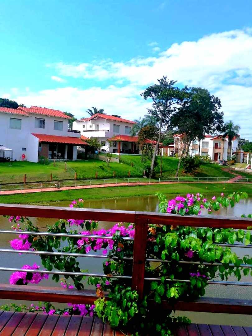 Casa en VentaURUBÓ
LOS PARQUES 2
Condominio Cerrado Foto 9