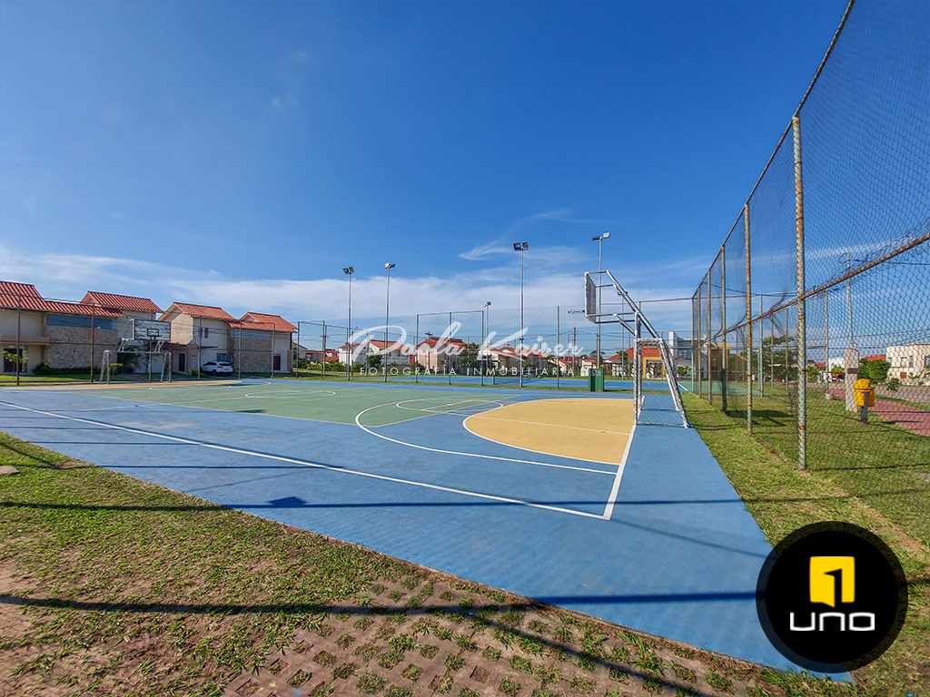 Casa en Urubó en Santa Cruz de la Sierra 4 dormitorios 4 baños 8 parqueos Foto 4