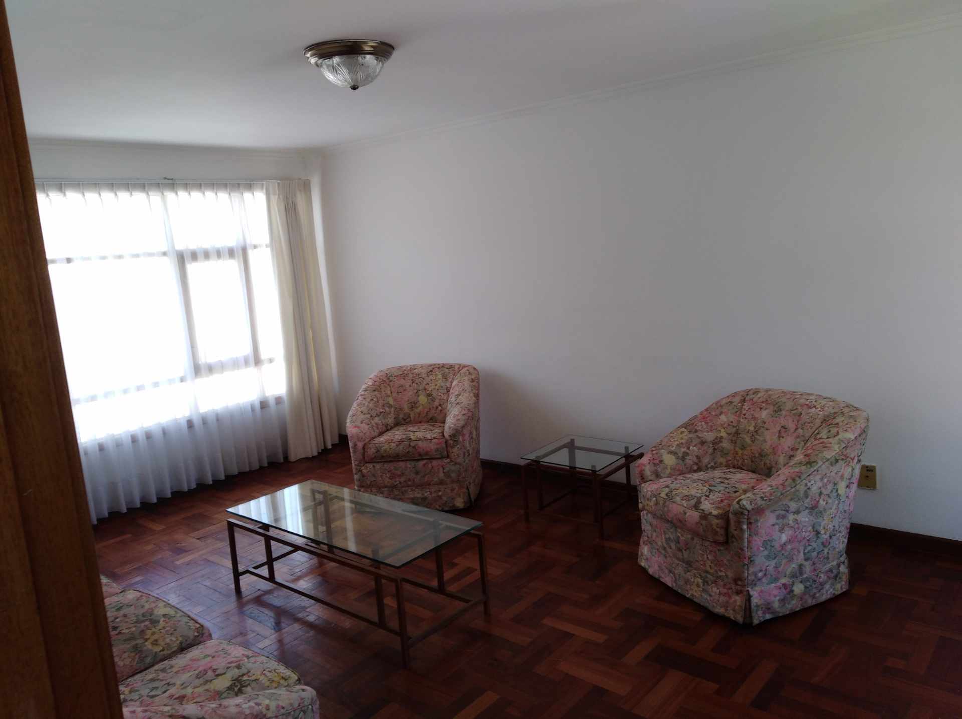 Casa en Calacoto en La Paz 6 dormitorios 4 baños  Foto 18