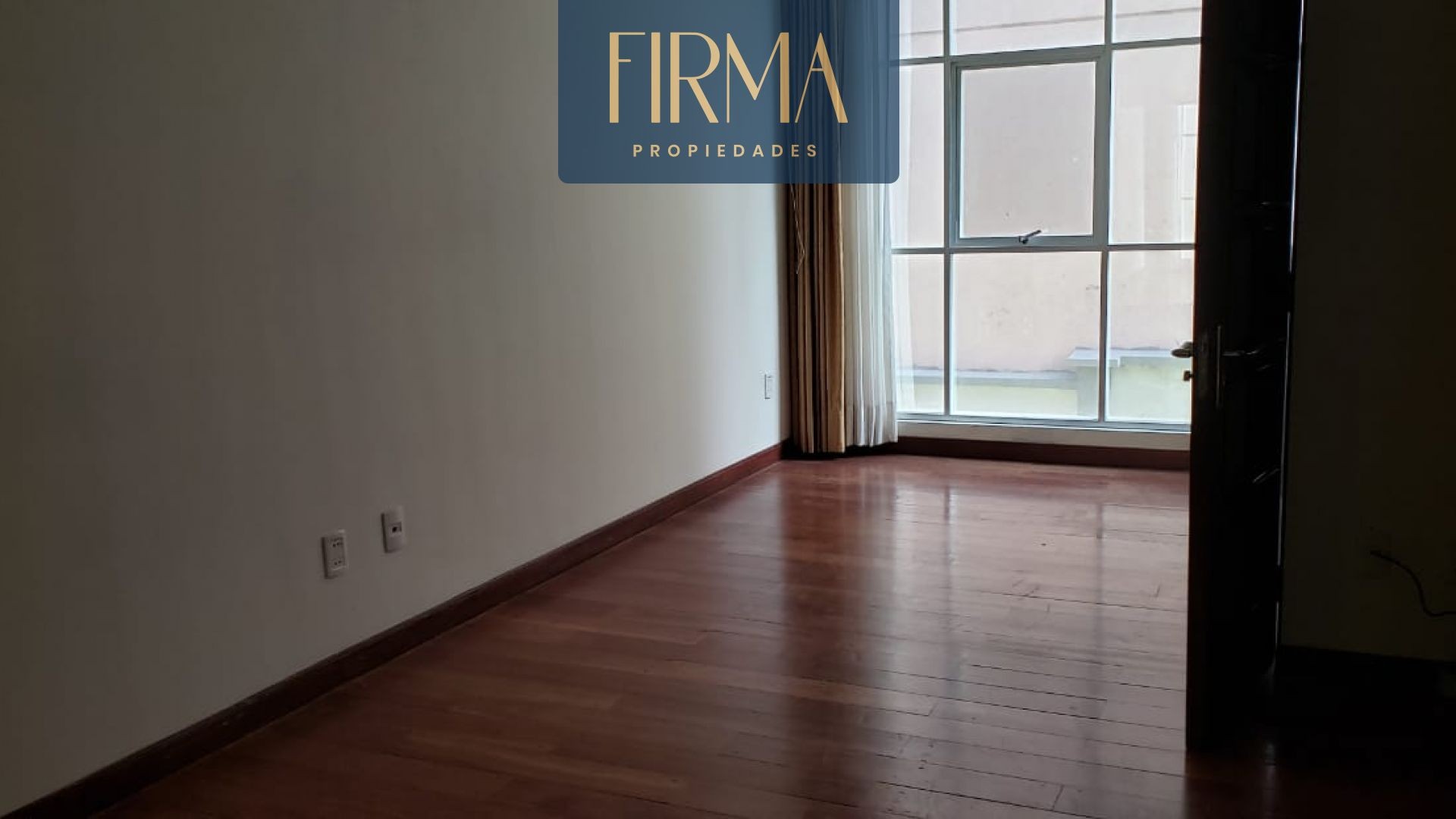 Departamento en Achumani en La Paz 3 dormitorios 3 baños 1 parqueos Foto 5