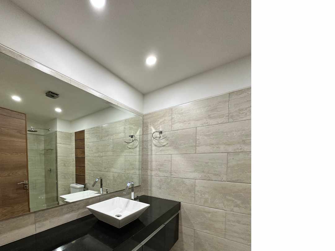 En Alquiler a $us 900 Foto 8