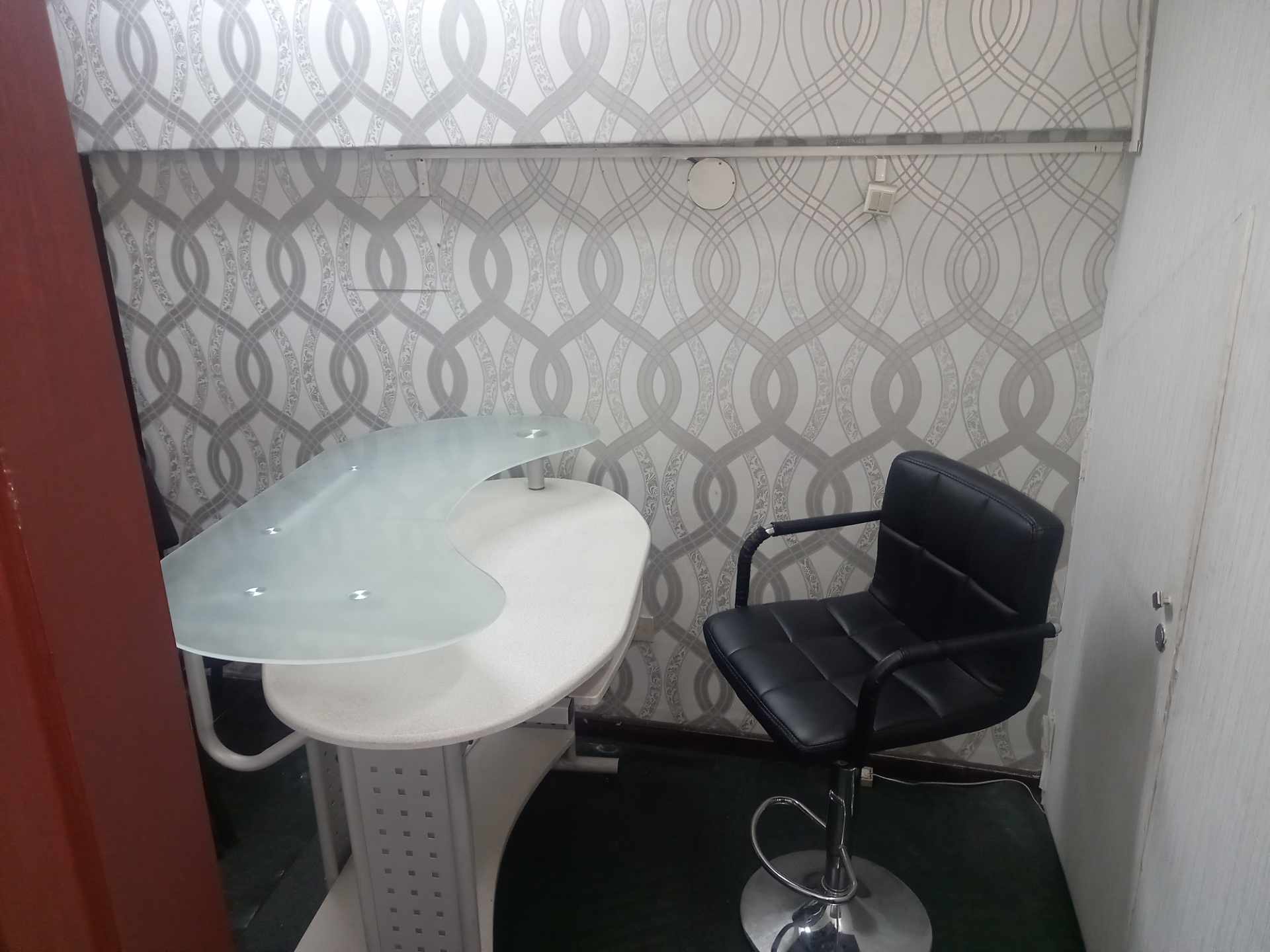 Oficina en AlquilerCalle Colon, Edificio Colon No 330 Of. 1204 2 dormitorios 1 baños  Foto 3