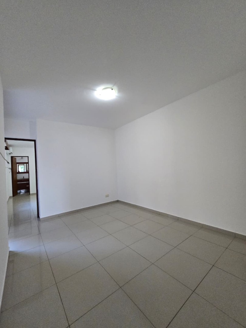 Casa en VentaAv. Banzer km 7, Condominio Sevilla Los Bosques – Zona Norte, Santa Cruz 4 dormitorios 2 baños 2 parqueos Foto 15