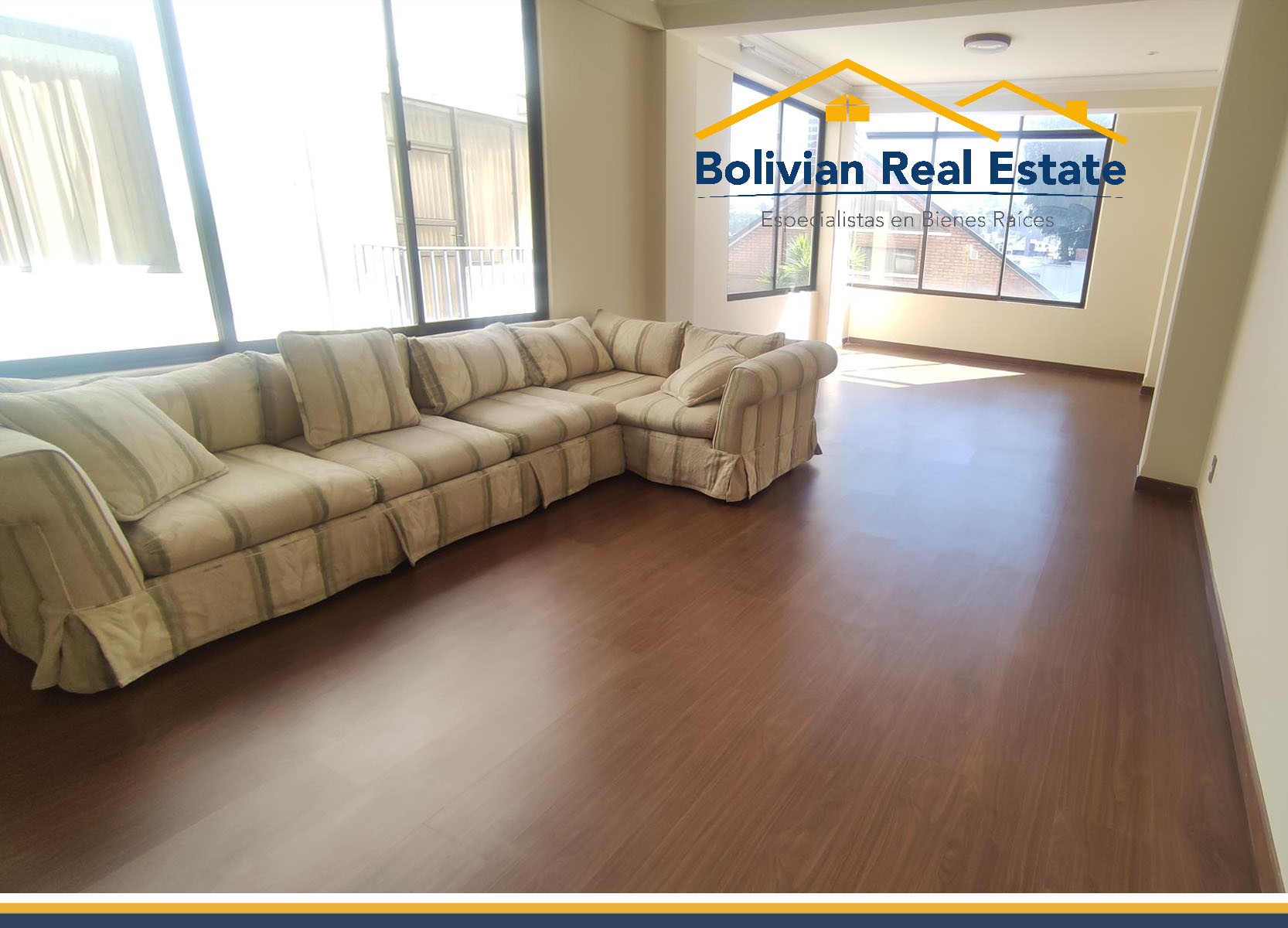 Departamento en VentaCALACOTO A PASOS DE LA AV. BALLIVIAN CALLE 24 EN VENTA BONITO DEPARTAMENTO 3 dormitorios 3 baños 1 parqueos Foto 1