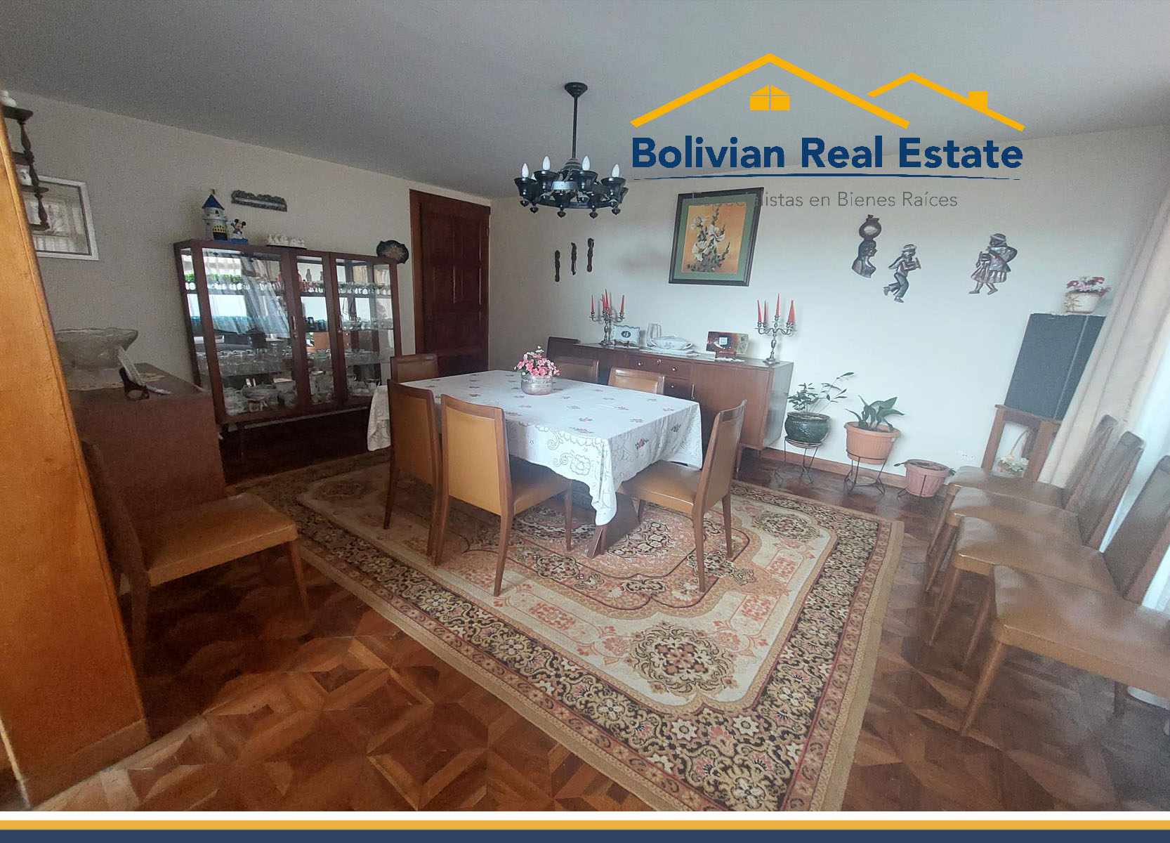 Casa en VentaACHUMANI BAJO CALLE 14, LINDA CASA EN VENTA 3 dormitorios 3 baños 2 parqueos Foto 4