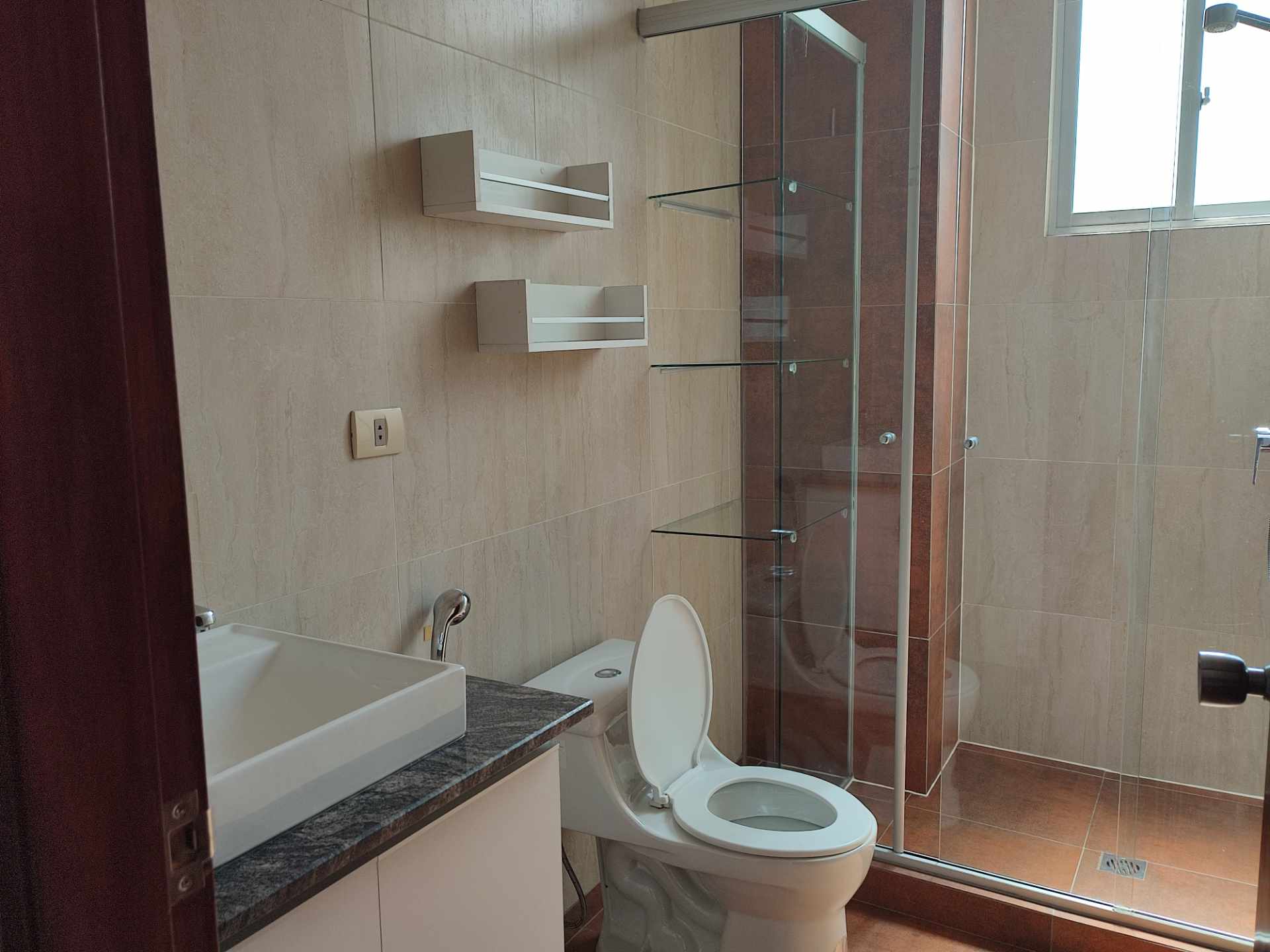 Departamento ACHUMANI CALLE 40  Foto 2