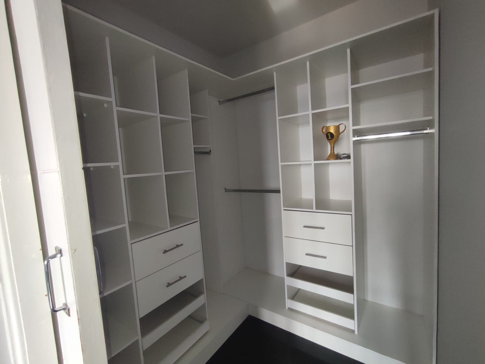 Casa en VentaAMANCAYAS 4 dormitorios 3 baños 4 parqueos Foto 11